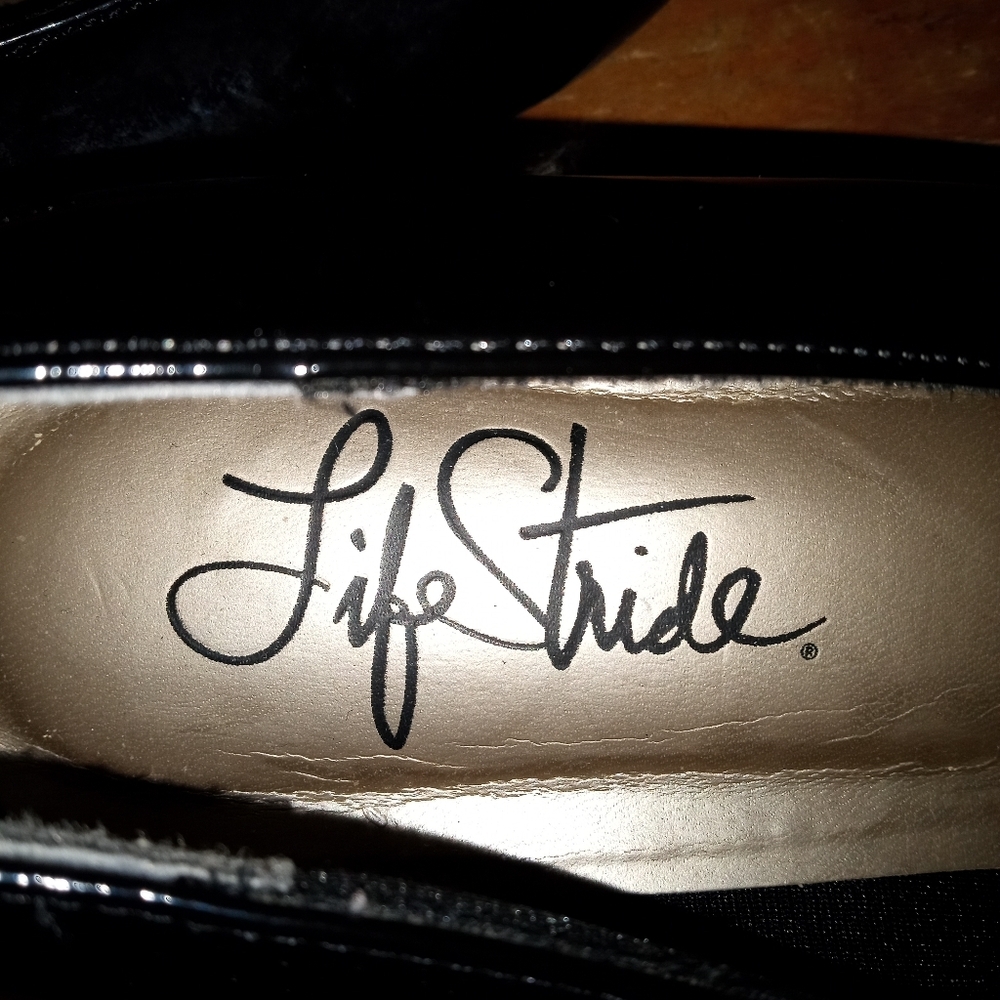 Life Stride - Picture 2 of 5